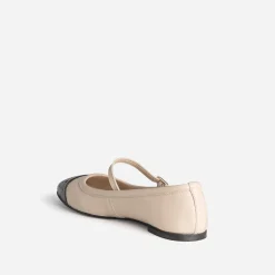 Babies écru cuir bout noir verni