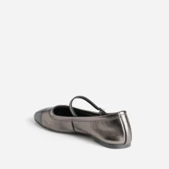 Babies gris métallisé cuir bout noir