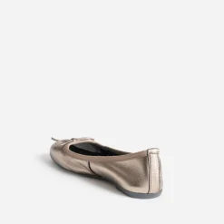 Ballerine dorée foncée en cuir