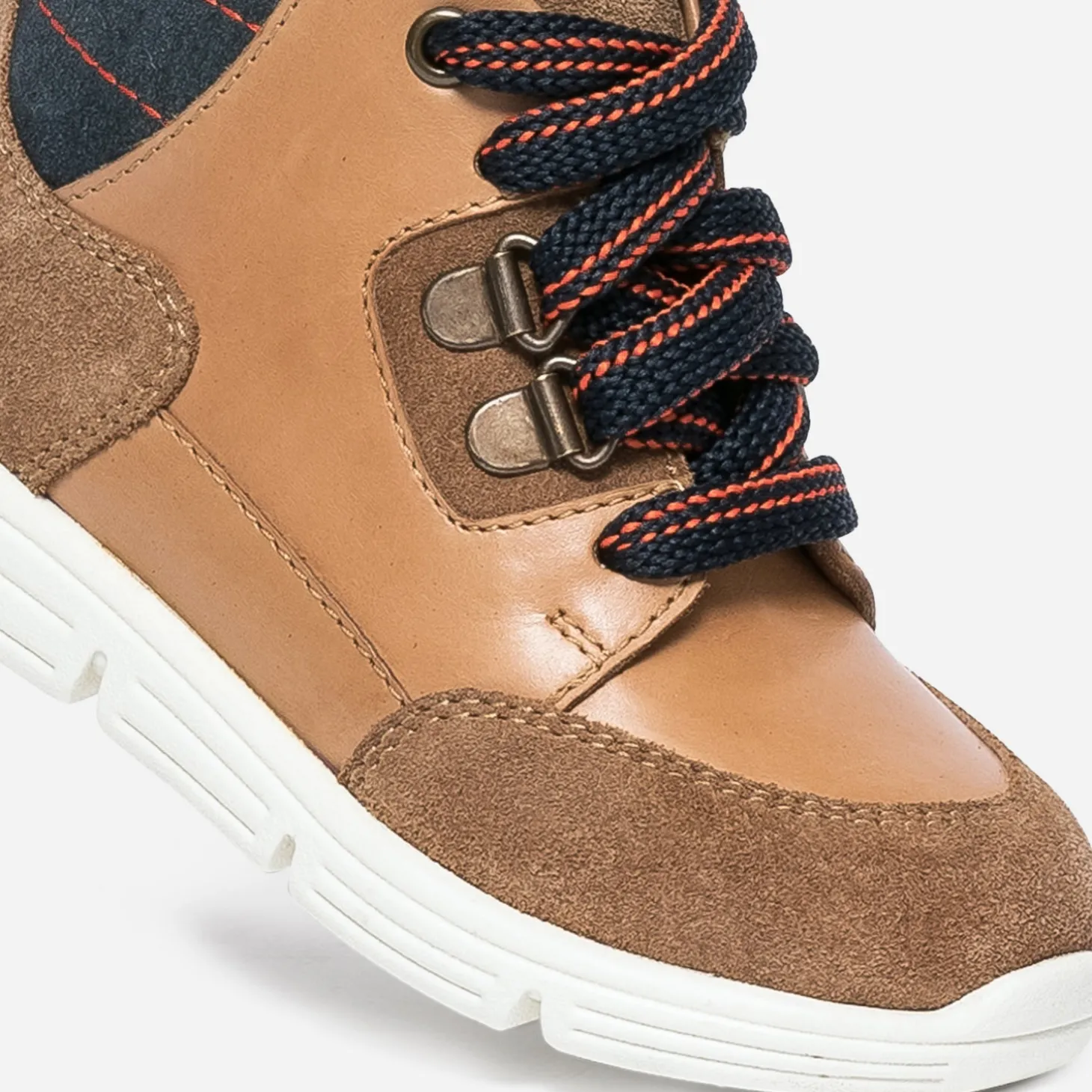 Boots à lacet BUGGY camel en cuir