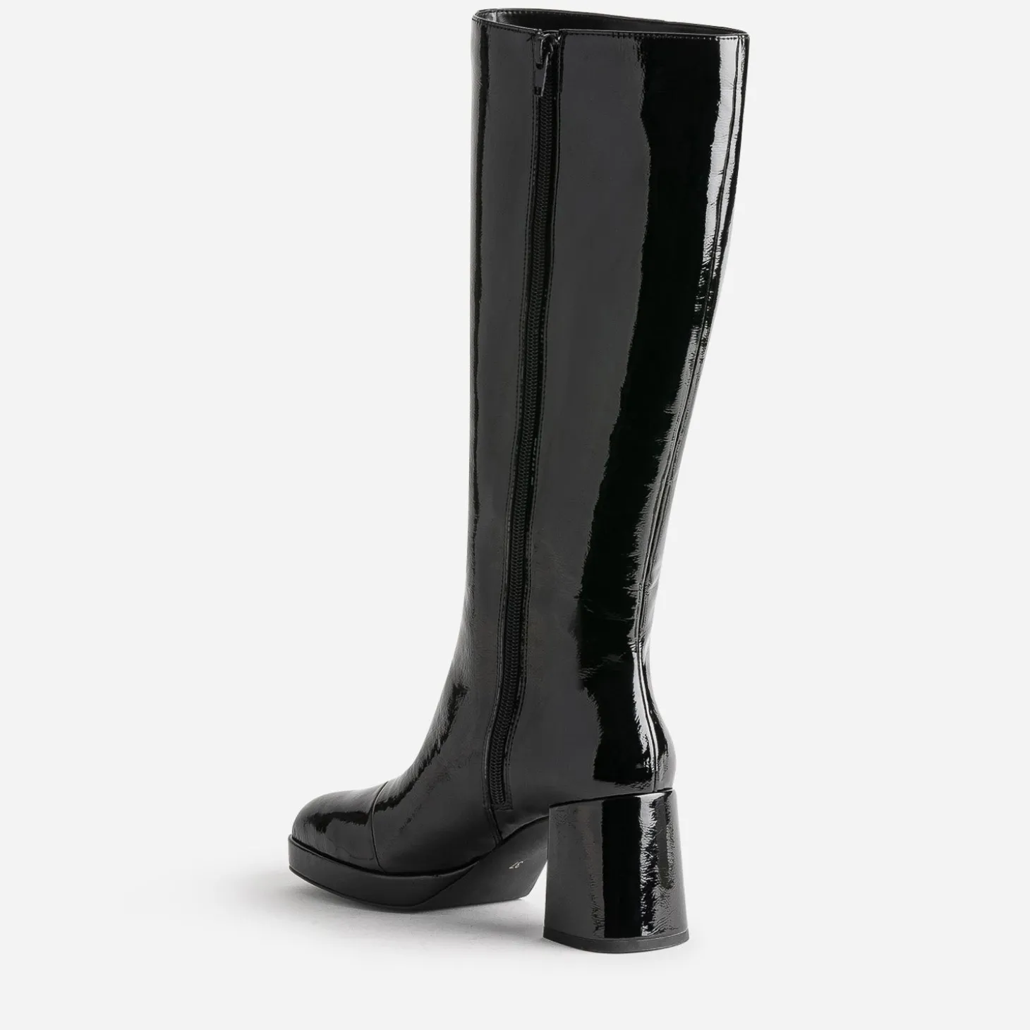 Botte noire éco-conçue vernie à bout carré