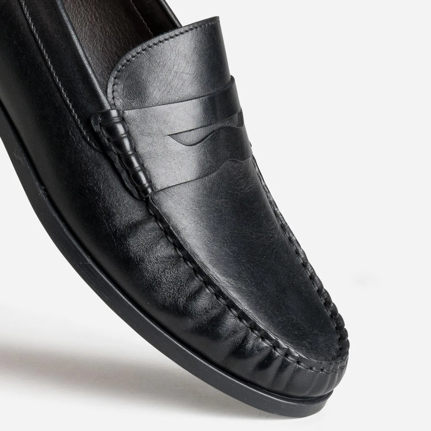 Mocassin noir en cuir