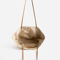 Panier beige poche camel