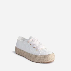Tennis blanche brodée dentelle éco-conçue